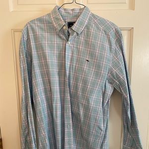 Vineyard Vines Men’s whale shirt large
